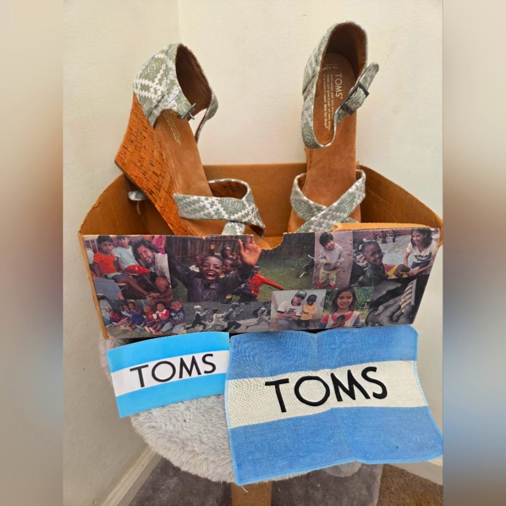 TOMS Patterned Wedge Sandals